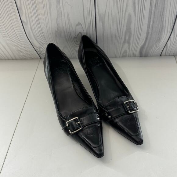 Joan And David Circa Black Leather Buckle Kitten Heel 8.5 (READ) - Picture 11 of 11